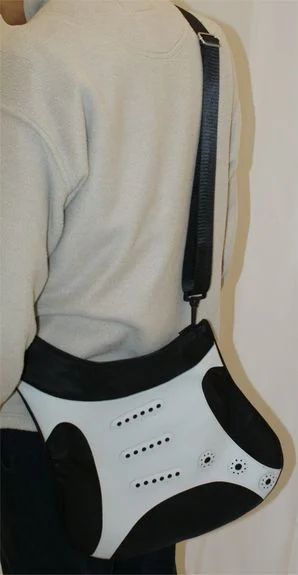 Tasche Gitarrenform (Strat Style)